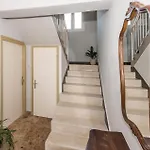 Apartment Three-bedroom In Rogoznica (Sibenik-Knin)