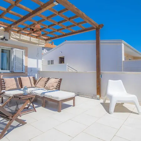 Impresionante De 3 En Apartamento Rogoznica (Sibenik-Knin)
