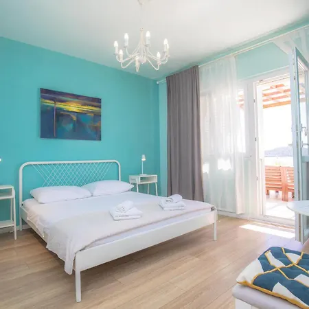 公寓 Three-bedroom In