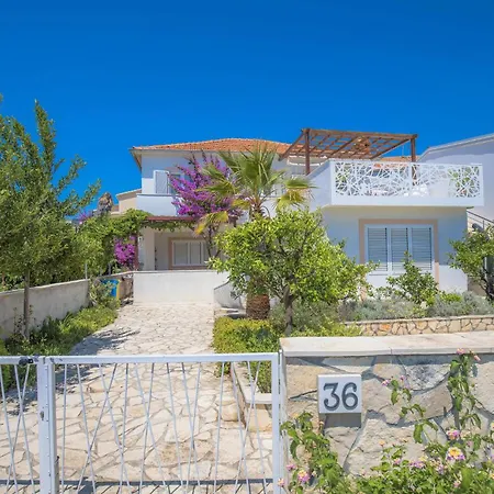 Three-bedroom In Rogoznica (Sibenik-Knin)