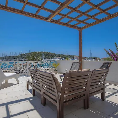 Impresionante De 3 En Apartamento Rogoznica (Sibenik-Knin)