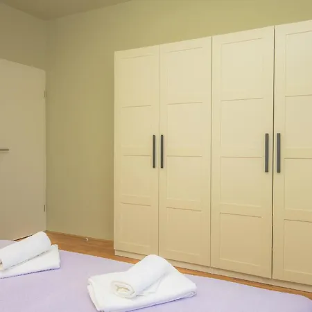 Three-bedroom In Apartman *