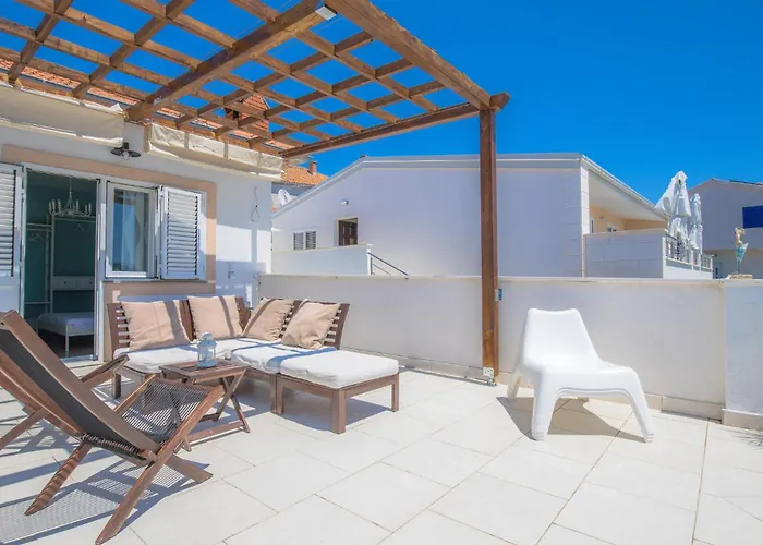 Three-bedroom In Apartamento Rogoznica (Sibenik-Knin)