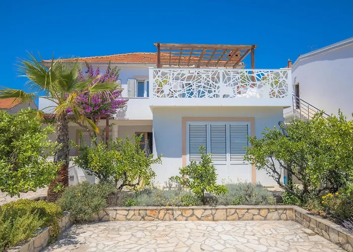 Three-bedroom In Rogoznica (Sibenik-Knin)