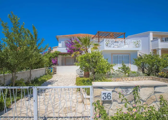 Three-bedroom In Rogoznica (Sibenik-Knin)