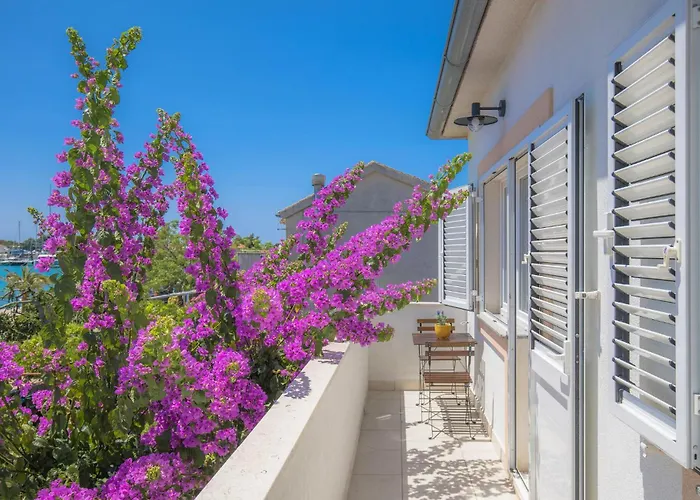 Apartamento Three-bedroom In Rogoznica (Sibenik-Knin)