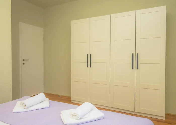 Three-bedroom In Apartament *